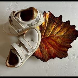 Hoo shoes